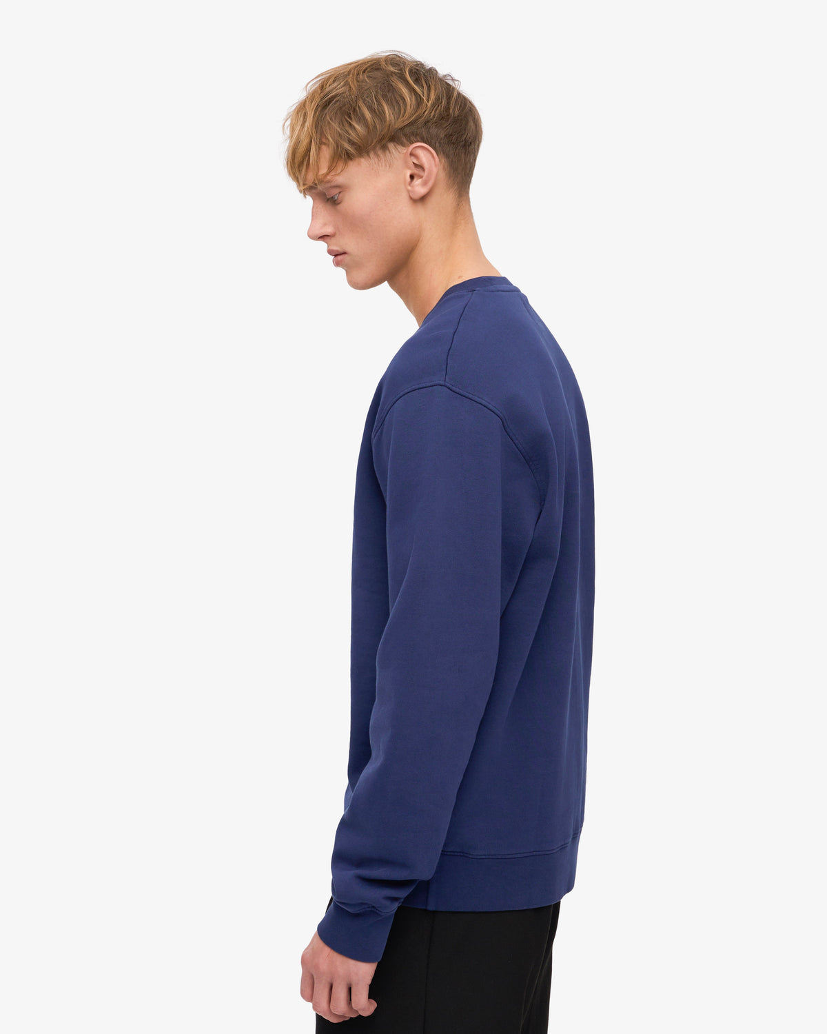 Men's Organic Cotton Crew Neck Sweatshirt in Marine Blue – view 3