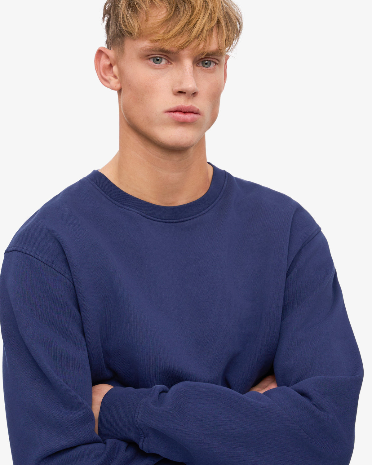 Men's Organic Cotton Crew Neck Sweatshirt in Marine Blue – view 6