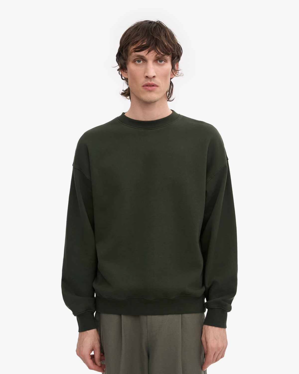 Men's Organic Cotton Oversized Crewneck Jumper in Hunter Green – view 2