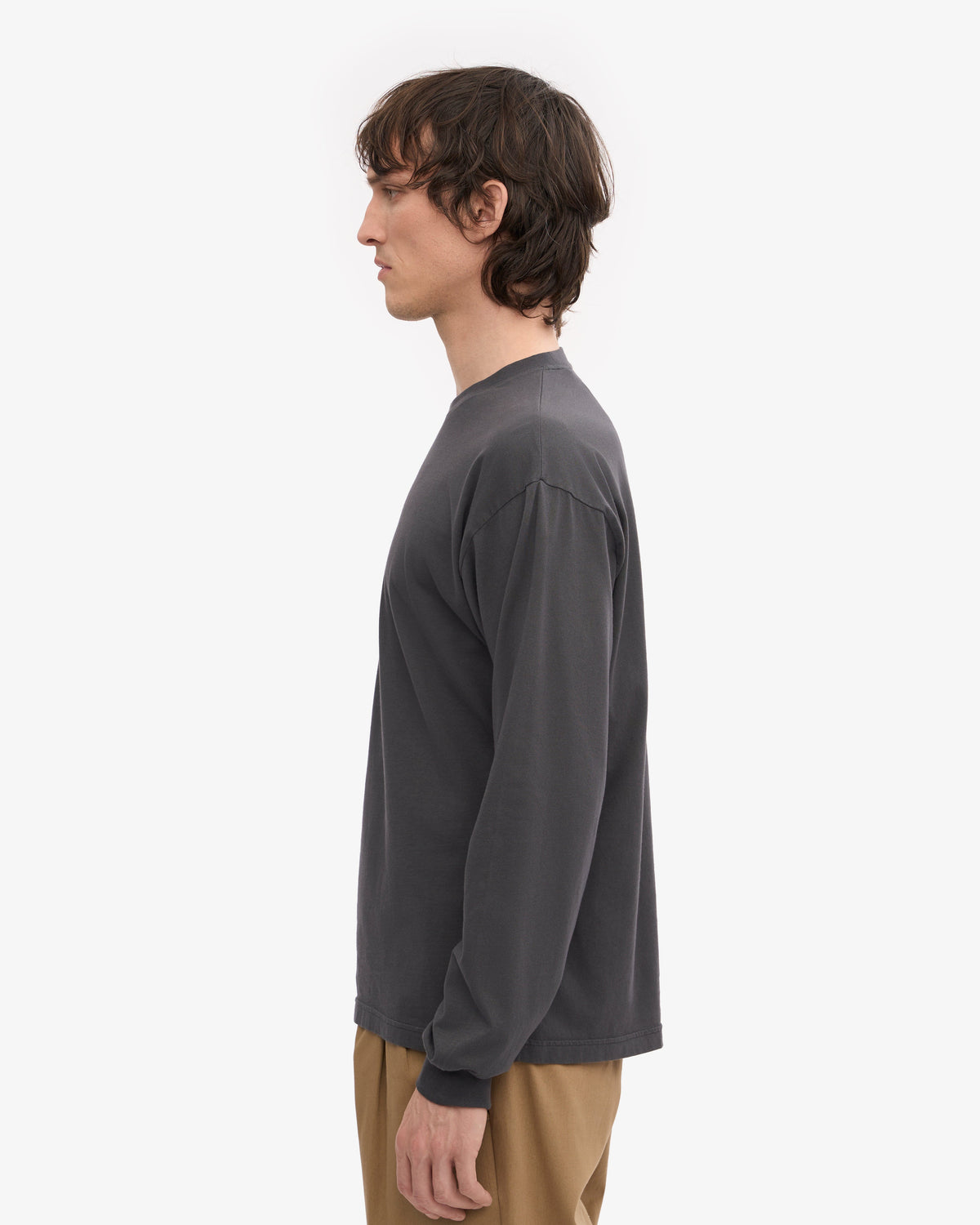 Men's Organic Cotton Oversized Long Sleeve T-Shirt in Lava Grey – view 3